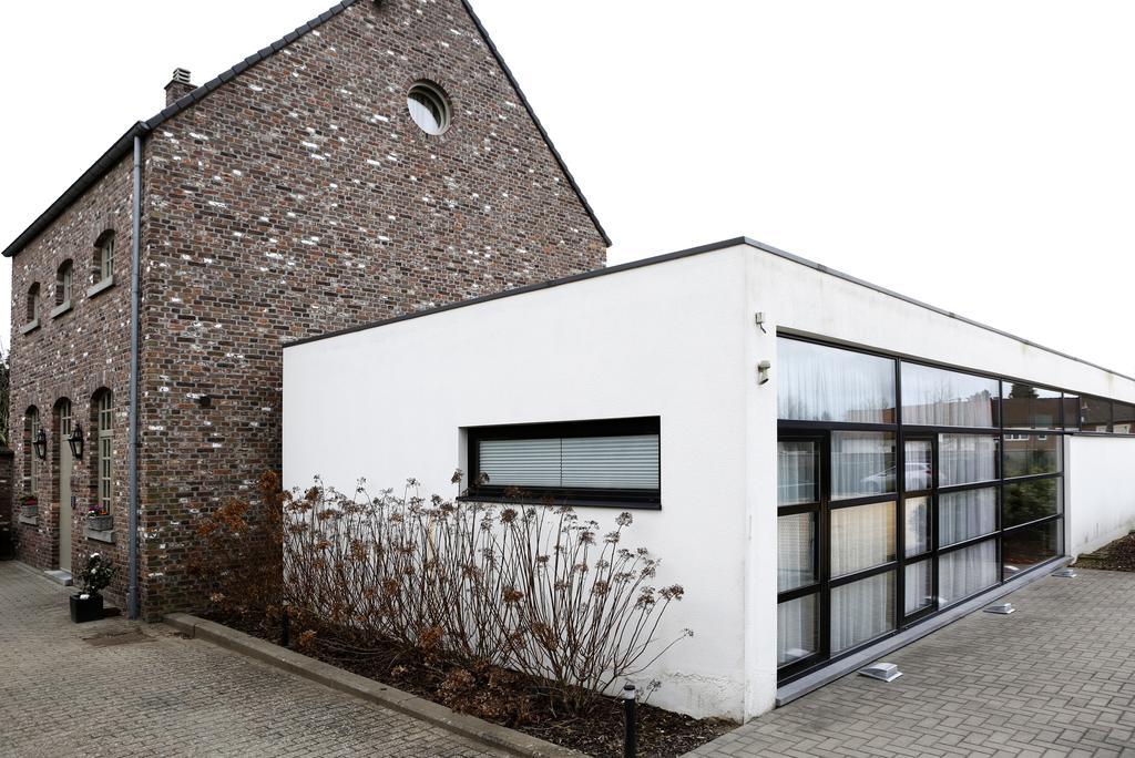 Hotel Boomgaard Lanaken Exterior foto